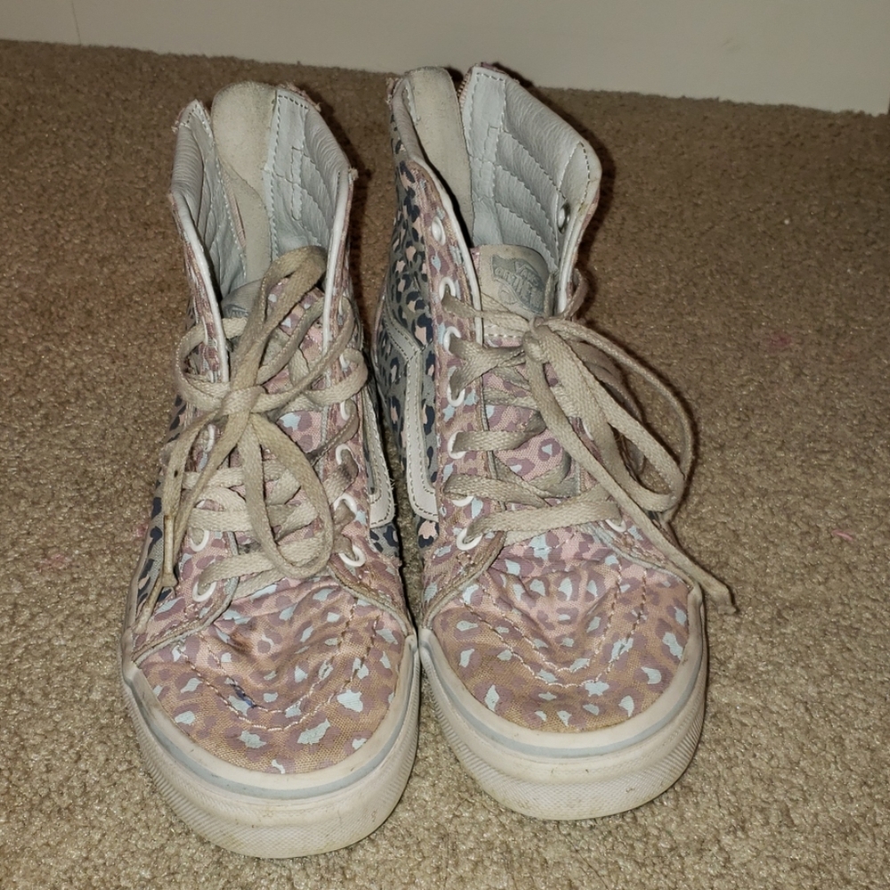 Girls Van's Pink/Blue Cheetah High Tops.